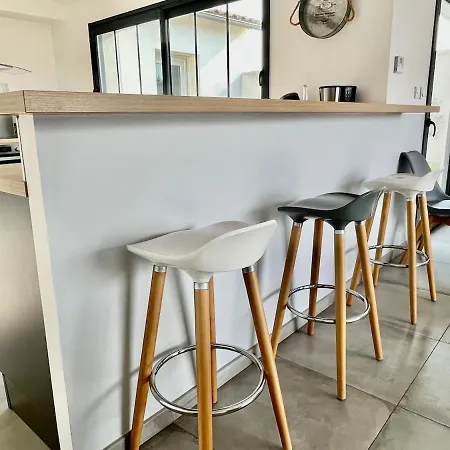 Nyaraló Avec Piscine Chauffee, A 5mn De La *